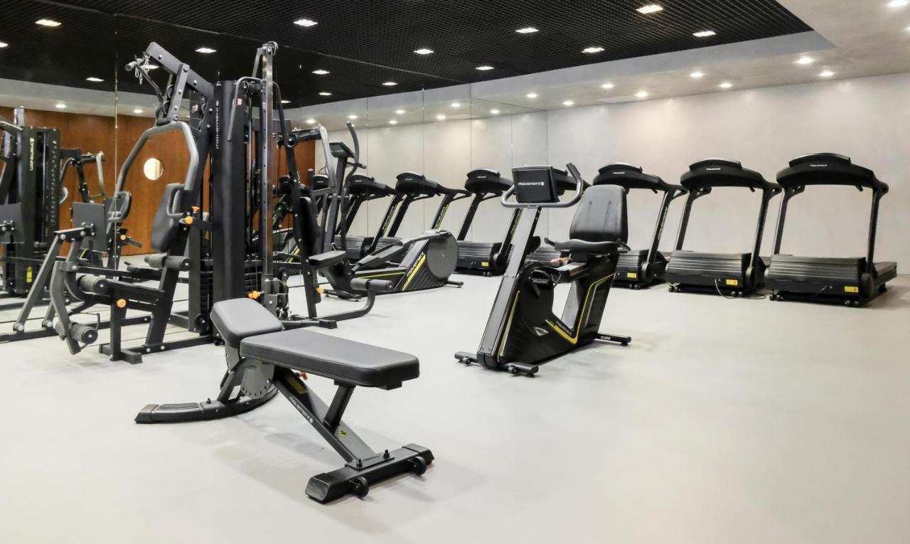 B Hotel Бразилиа Экстерьер фото A gym in the UK
